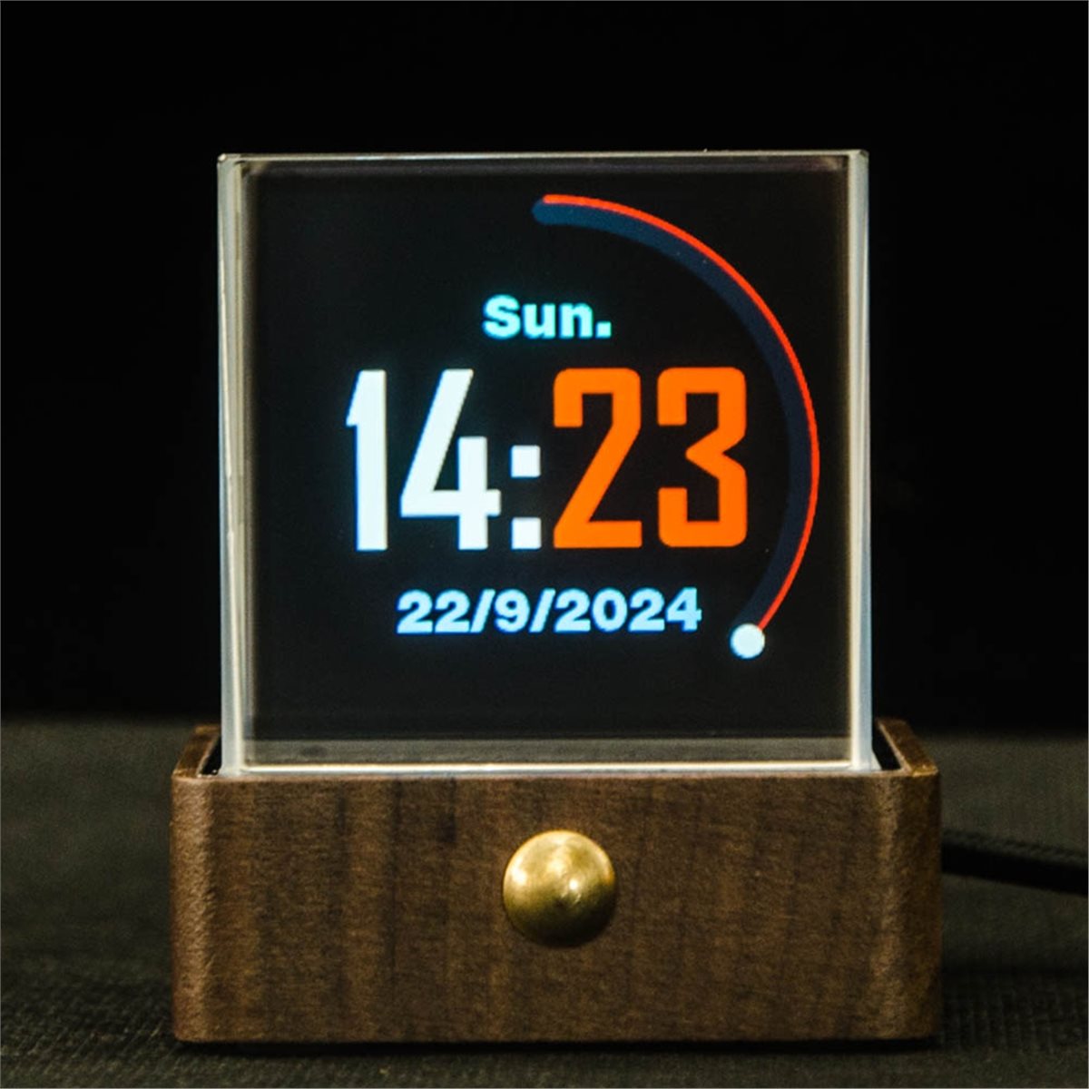 [اتجاه 2026] شاشة كريستال كبير - مراجعة Tech Trend Accessories وسعره