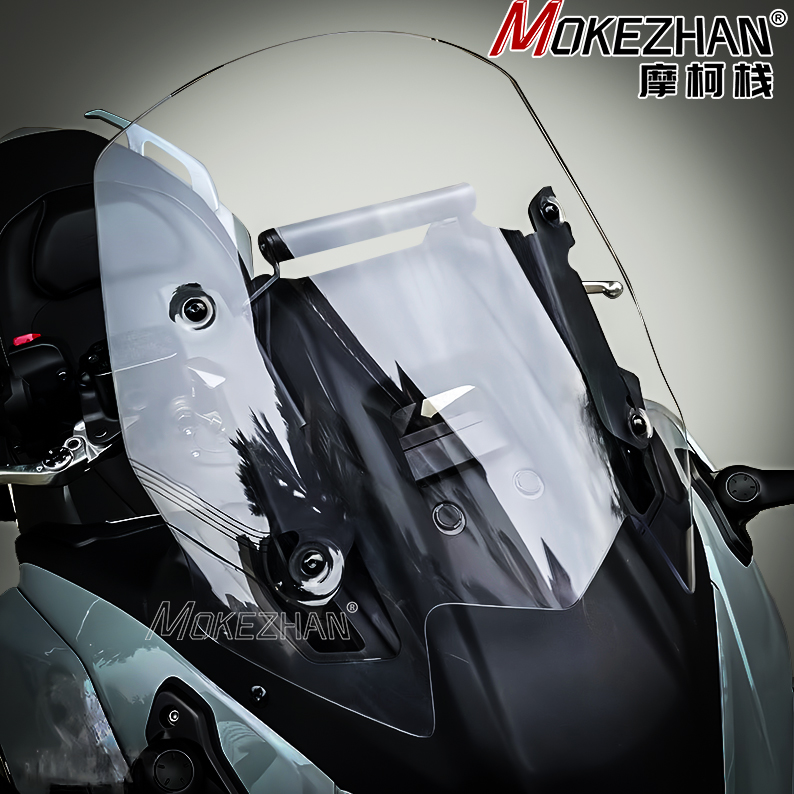 جديد لياماها T-MAX TMAX 560 TM - مراجعة Universal Tech Accessories وسعره