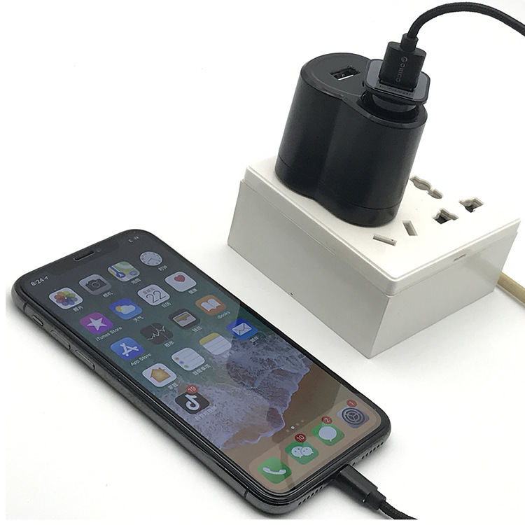 شاحن سيارة التيار المتناوب 220 - مراجعة Tech Computer Accessories وسعره